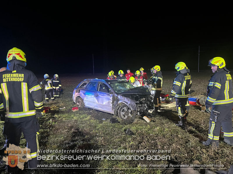 20260209_Verkehrsunfall auf der L4043 mit 5 Verletzte bei Mitterndorf a.d. Fischa  Foto: FF Mitterndorf/Fischa