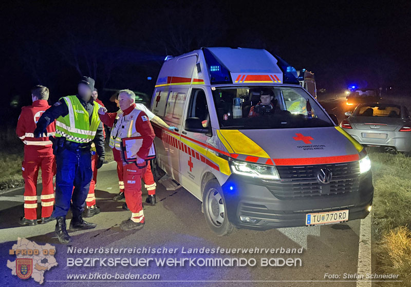 20260209_Verkehrsunfall auf der L4043 mit 5 Verletzte bei Mitterndorf a.d. Fischa Foto: Stefan Schneider BFKDO BADEN