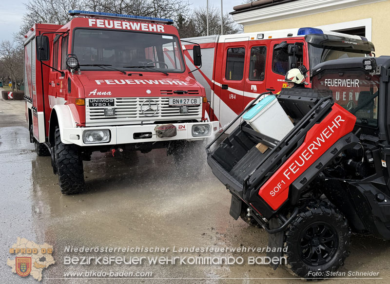 20260212_LKW samt Tandem-Anh�nger h�ngt auf Feldweg bei Grossau fest   Foto: Stefan Schneider BFKDO BADEN