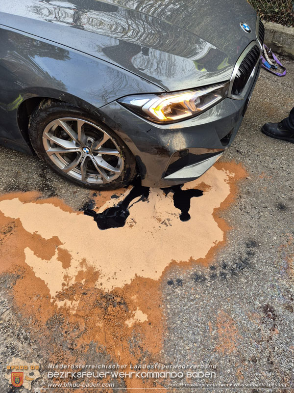 20260217_Fahrzeugbergung aus Bachverlauf in Furth/Triesting Ortsteil Eberbach  Foto: FF Weissenbach/Triesting