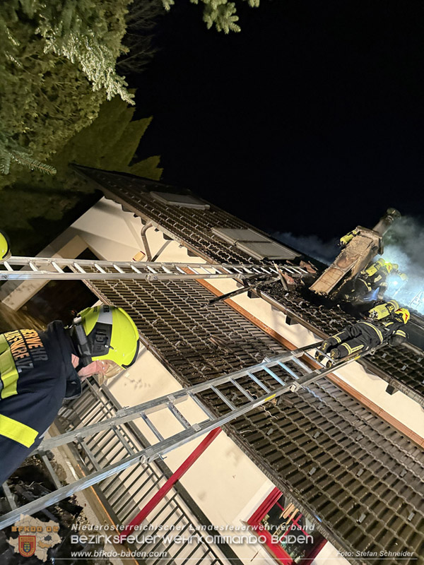 20260225_Wohnhausbrand in Siegenfeld - Familie kann sich ins Freie retten  Foto: Stefan Schneider FF Baden-Stadt