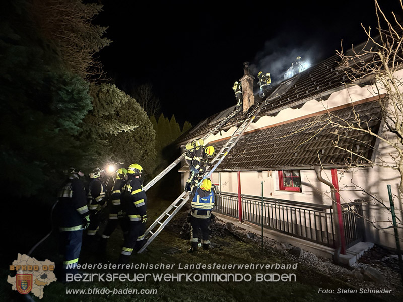 20260225_Wohnhausbrand in Siegenfeld - Familie kann sich ins Freie retten  Foto: Stefan Schneider FF Baden-Stadt