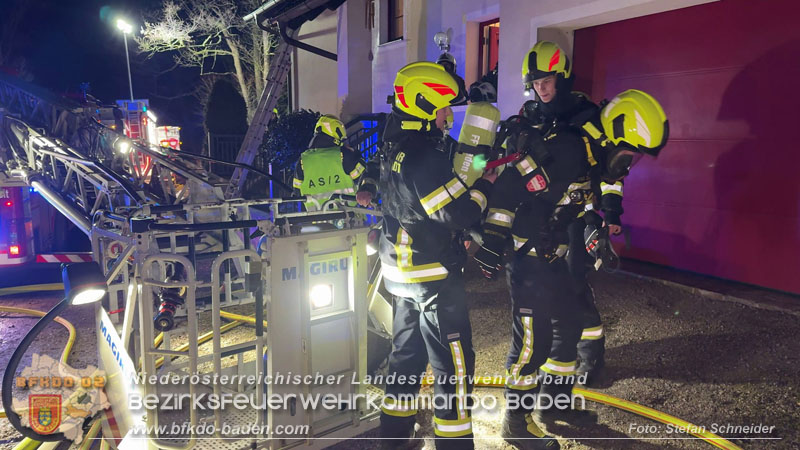 20260225_Wohnhausbrand in Siegenfeld - Familie kann sich ins Freie retten Foto: Stefan Schneider FF Baden-Stadt 20260225_Wohnhausbrand in Siegenfeld - Familie kann sich ins Freie retten Foto: Stefan Schneider FF Baden-Stadt