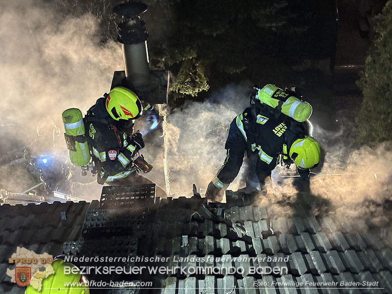 20260225_Wohnhausbrand in Siegenfeld - Familie kann sich ins Freie retten Foto: Victor van de Castell FF Baden-Stadt 20260225_Wohnhausbrand in Siegenfeld - Familie kann sich ins Freie retten Foto: Victor van de Castell FF Baden-Stadt