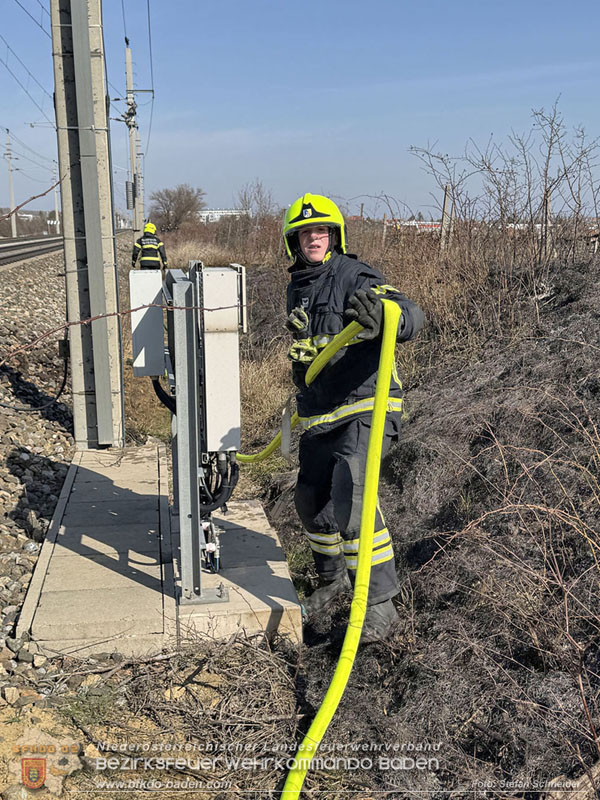 20260308_Brand neben der S�dbahnstrecke  Foto: Stefan Schneider BFKDO BADEN