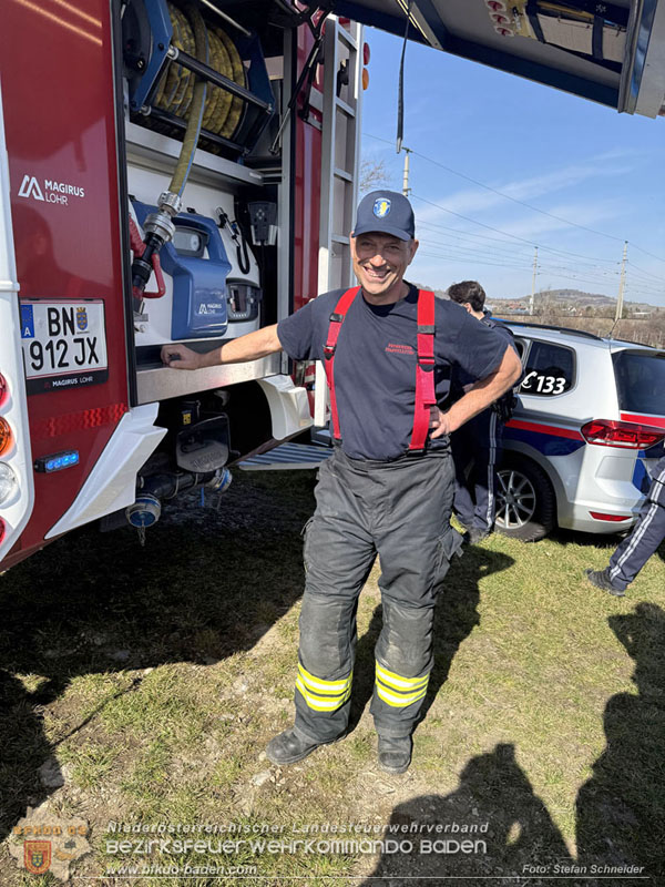 20260308_Brand neben der S�dbahnstrecke Foto: Stefan Schneider BFKDO BADEN