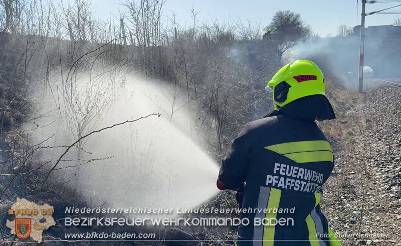 20260308_Brand neben der S�dbahnstrecke Foto: Stefan Schneider BFKDO BADEN