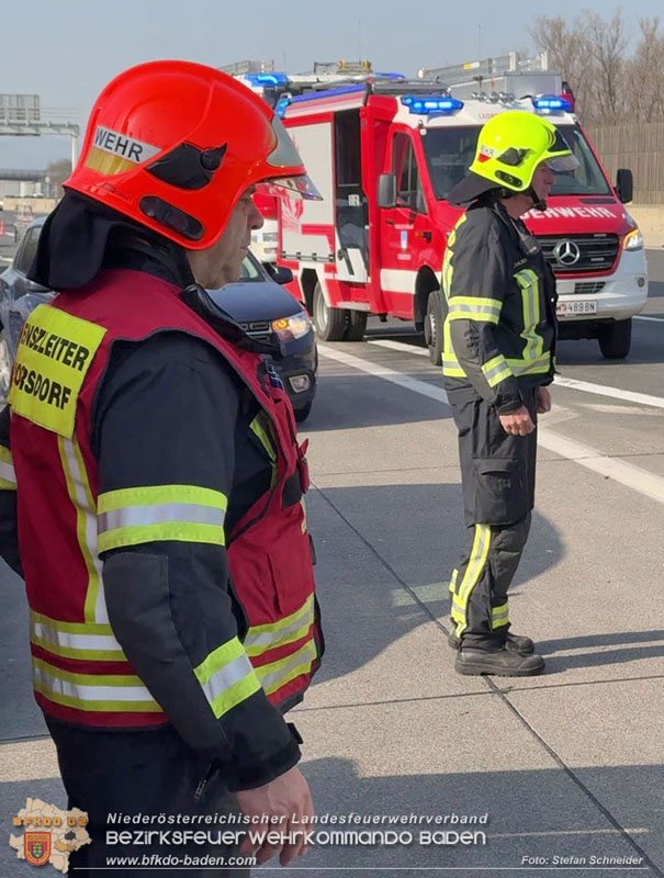20260310_Senior verunfallt bei der Ausfahrt Baden auf der A2 Foto: Stefan Schneider BFKDO BADEN 20260310_Senior verunfallt bei der Ausfahrt Baden auf der A2 Foto: Stefan Schneider BFKDO BADEN