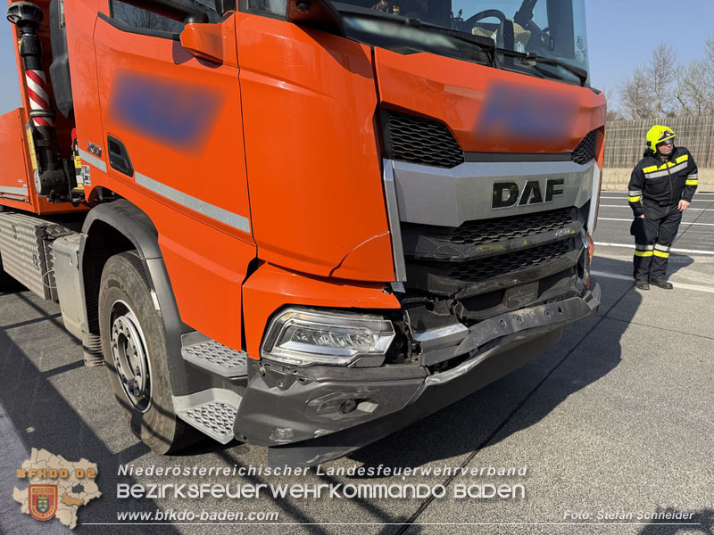 20260310_Senior verunfallt bei der Ausfahrt Baden auf der A2  Foto: Stefan Schneider BFKDO BADEN