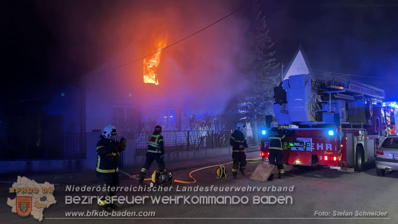20260314_Wohnhausbrand in Traiskirchen Foto: Stefan Schneider BFKDO BADEN 20260314_Wohnhausbrand in Traiskirchen Foto: Stefan Schneider BFKDO BADEN