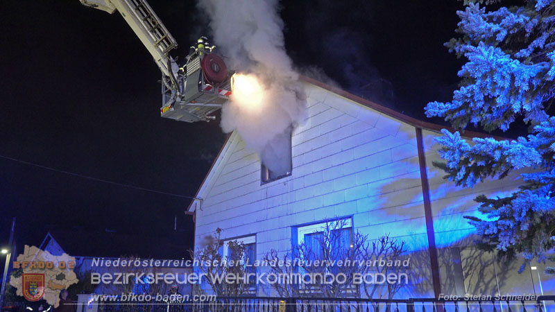 20260314_Wohnhausbrand in Traiskirchen Foto: Stefan Schneider BFKDO BADEN 20260314_Wohnhausbrand in Traiskirchen Foto: Stefan Schneider BFKDO BADEN