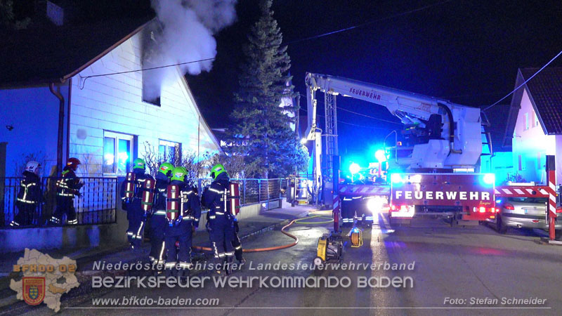 20260314_Wohnhausbrand in Traiskirchen Foto: Stefan Schneider BFKDO BADEN 20260314_Wohnhausbrand in Traiskirchen Foto: Stefan Schneider BFKDO BADEN