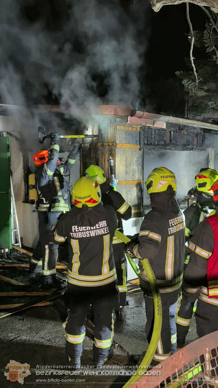 20260321_Gartenhaus geht in Flammen auf in Tribuswinkel Foto: Stefan Schneider BFKDO BADEN