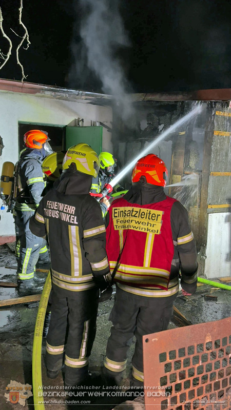 20260321_Gartenhaus geht in Flammen auf in Tribuswinkel Foto: Stefan Schneider BFKDO BADEN