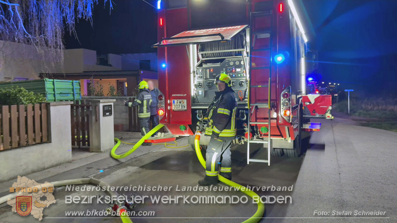 20260321_Gartenhaus geht in Flammen auf in Tribuswinkel Foto: Stefan Schneider BFKDO BADEN