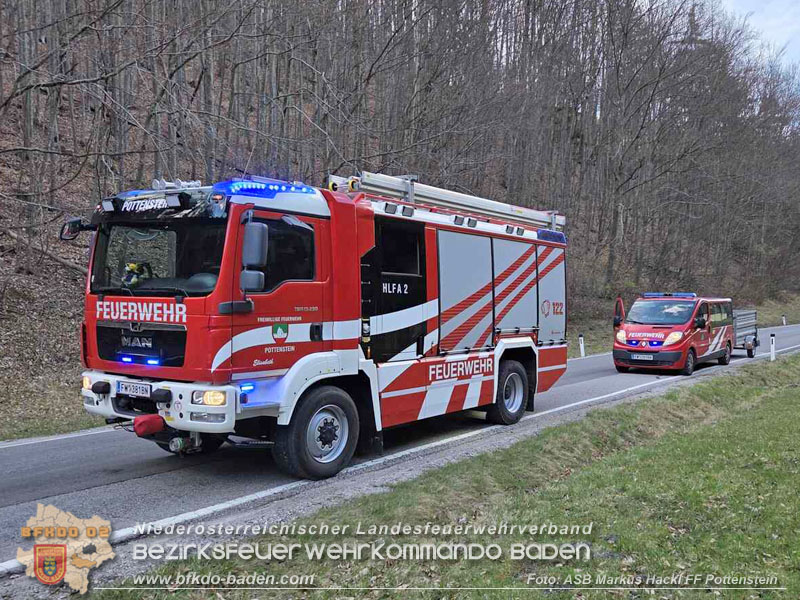 20260405_Motorradunfall auf der Landesstra�e 138 Pottenstein Richtung Pernitz   Foto: ASB Marksu Hackl