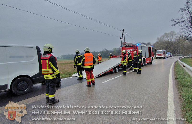 20260410_Alarmstufe T3 ausgelöst wegen Verkehrsunfall auf der L157 bei Pottendorf 20260410_Alarmstufe T3 ausgelöst wegen Verkehrsunfall auf der L157 bei Pottendorf