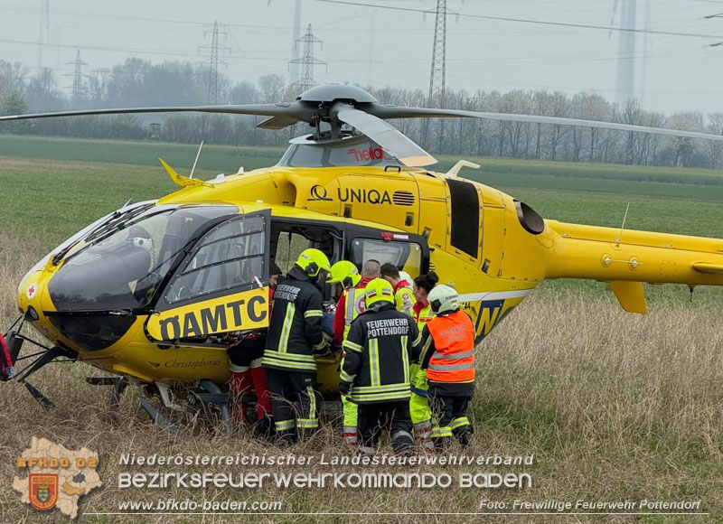 20260410_Alarmstufe T3 ausgelöst wegen Verkehrsunfall auf der L157 bei Pottendorf 20260410_Alarmstufe T3 ausgelöst wegen Verkehrsunfall auf der L157 bei Pottendorf