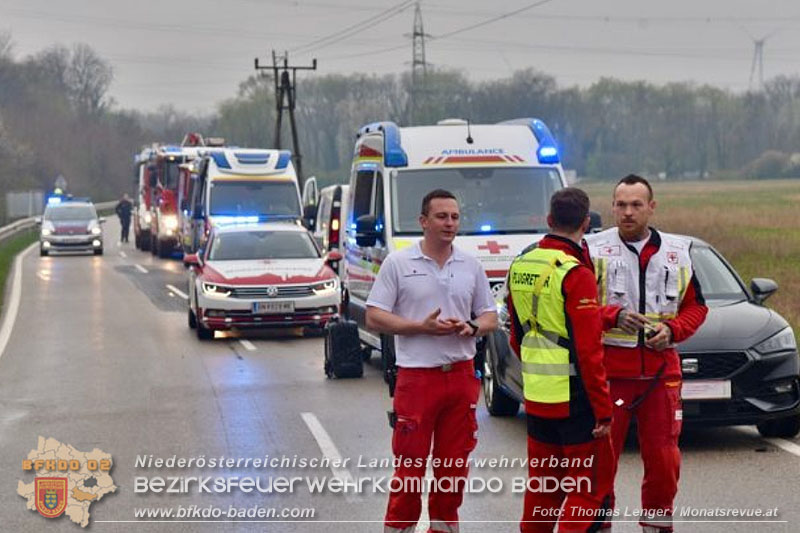 20260410_Alarmstufe T3 ausgelöst wegen Verkehrsunfall auf der L157 bei Pottendorf 20260410_Alarmstufe T3 ausgelöst wegen Verkehrsunfall auf der L157 bei Pottendorf