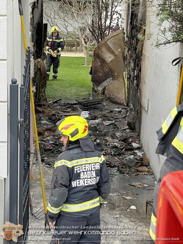 20260413_Brand zweier Hausfassaden in Baden im Ortsteil Weikersdorf Foto: FF Baden-Stadt