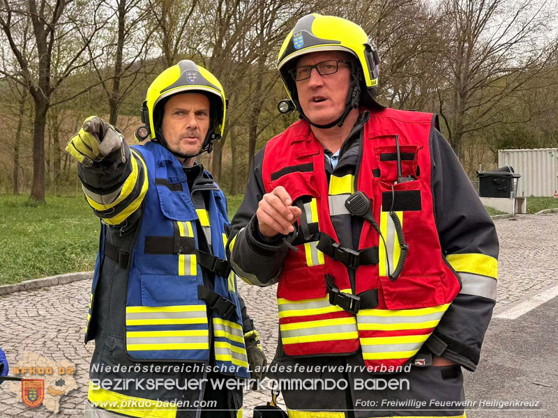 Schadstoffeinsatz entpuppt sich als VU mit medizinischem Notfall! Foto: FF Heiligenkreuz