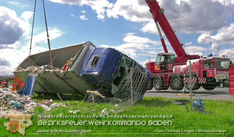 20260420_Schwerer Lkw-Unfall auf der A2 bei Traiskirchen  Foto: Thomas Lenger Monatsrevue.at