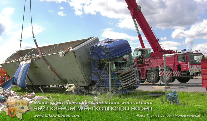 20260420_Schwerer Lkw-Unfall auf der A2 bei Traiskirchen Foto: Thomas Lenger Monatsrevue.at