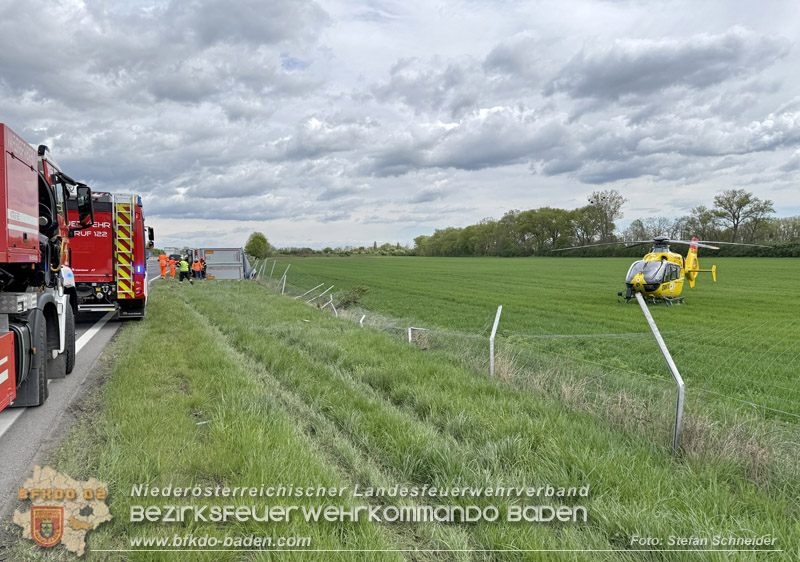 20260420_Schwerer Lkw-Unfall auf der A2 bei Traiskirchen Foto: Stefan Schneider BFKDO BADEN