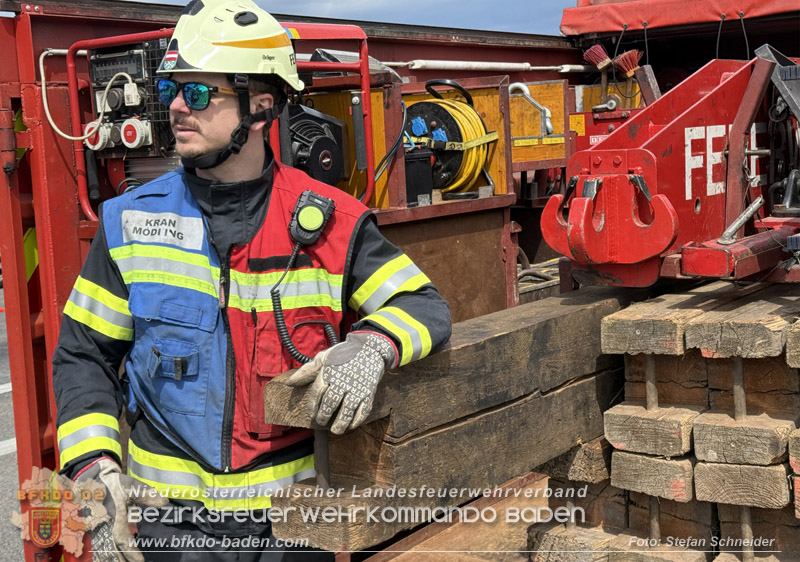 20260420_Schwerer Lkw-Unfall auf der A2 bei Traiskirchen Foto: Stefan Schneider BFKDO BADEN