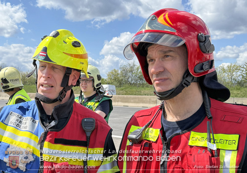 20260420_Schwerer Lkw-Unfall auf der A2 bei Traiskirchen Foto: Stefan Schneider BFKDO BADEN