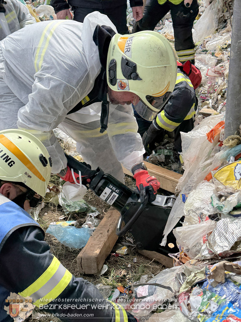 20260420_Schwerer Lkw-Unfall auf der A2 bei Traiskirchen Foto: Stefan Schneider BFKDO BADEN