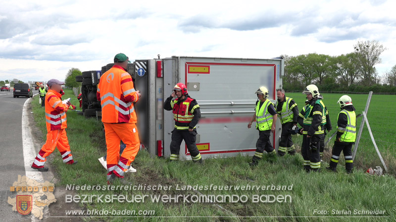 20260420_Schwerer Lkw-Unfall auf der A2 bei Traiskirchen Foto: Stefan Schneider BFKDO BADEN