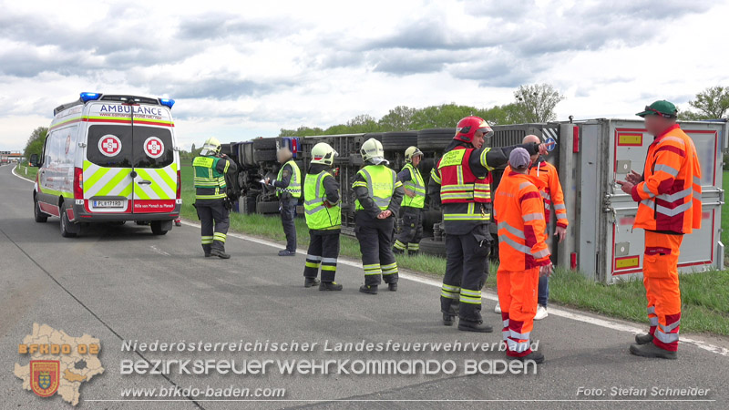 20260420_Schwerer Lkw-Unfall auf der A2 bei Traiskirchen Foto: Stefan Schneider BFKDO BADEN