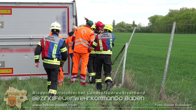 20260420_Schwerer Lkw-Unfall auf der A2 bei Traiskirchen Foto: Stefan Schneider BFKDO BADEN  20260420_Schwerer Lkw-Unfall auf der A2 bei Traiskirchen Foto: Stefan Schneider BFKDO BADEN