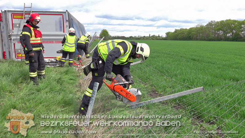 20260420_Schwerer Lkw-Unfall auf der A2 bei Traiskirchen Foto: Stefan Schneider BFKDO BADEN 20260420_Schwerer Lkw-Unfall auf der A2 bei Traiskirchen Foto: Stefan Schneider BFKDO BADEN
