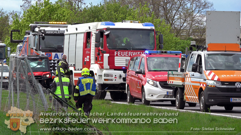 20260420_Schwerer Lkw-Unfall auf der A2 bei Traiskirchen Foto: Stefan Schneider BFKDO BADEN