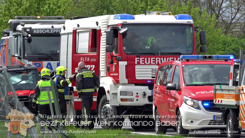 20260420_Schwerer Lkw-Unfall auf der A2 bei Traiskirchen Foto: Stefan Schneider BFKDO BADEN