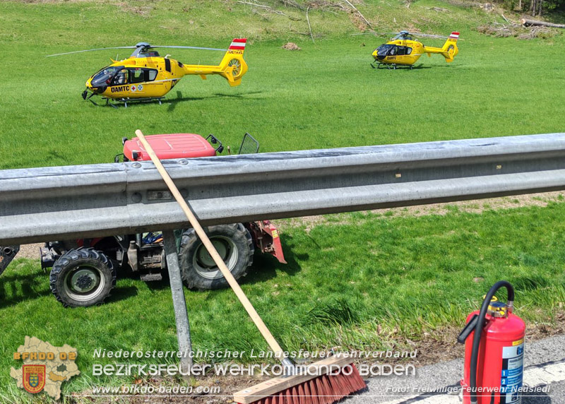 20260423_Frontalzusammensto� zweier PKW auf der L4020 zwischen Neusiedl und Hernstein   Foto: FF Neusiedl