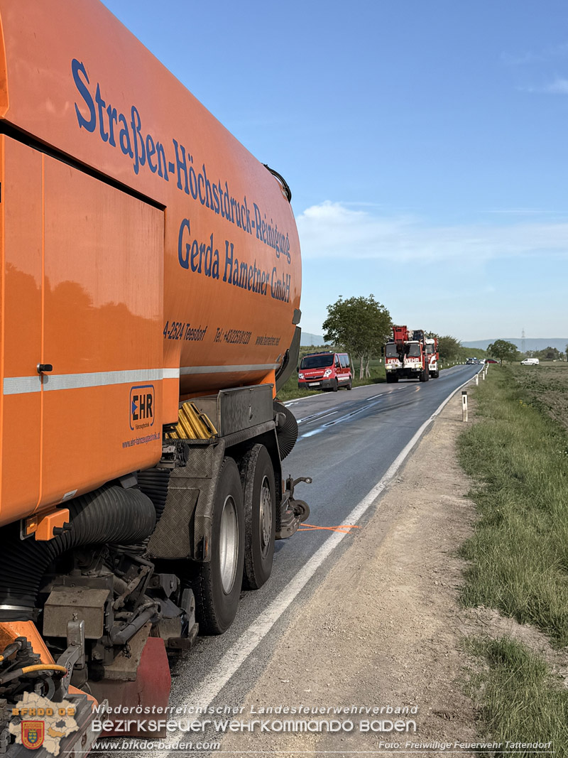 20260505_Verkehrsunfall mit drei Fahrzeugen auf der L157 bei Tattendorf Foto: Rene�Hofmann / FF Tattendorf