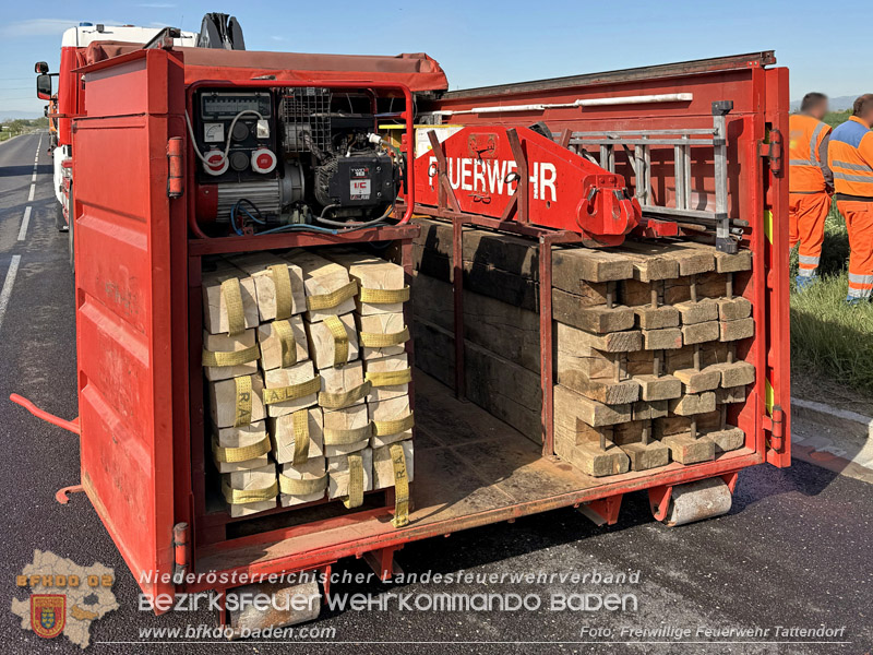 20260505_Verkehrsunfall mit drei Fahrzeugen auf der L157 bei Tattendorf Foto: Rene�Hofmann / FF Tattendorf