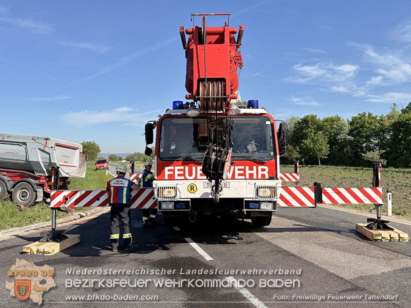 20260505_Verkehrsunfall mit drei Fahrzeugen auf der L157 bei Tattendorf Foto: Rene�Hofmann / FF Tattendorf