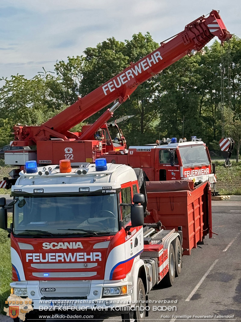 20260505_Verkehrsunfall mit drei Fahrzeugen auf der L157 bei Tattendorf Foto: Rene�Hofmann / FF Tattendorf