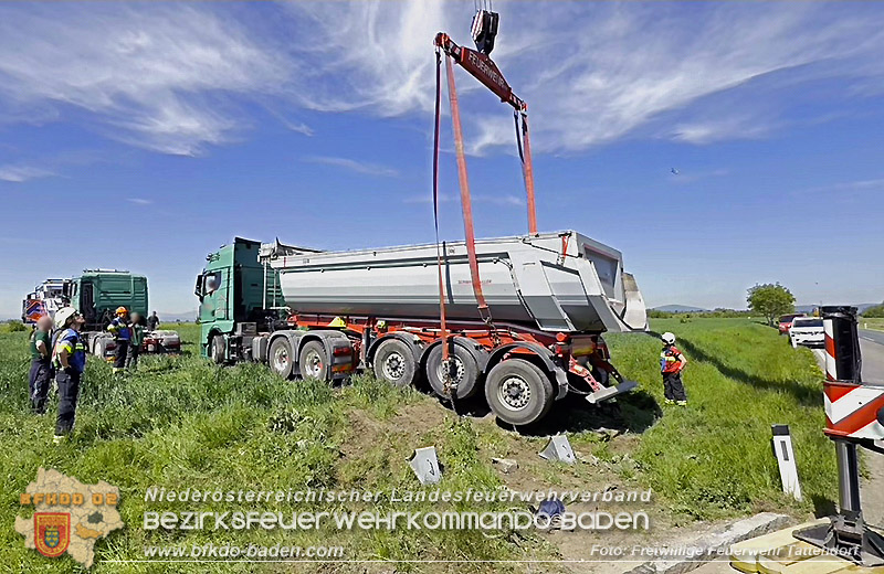 20260505_Verkehrsunfall mit drei Fahrzeugen auf der L157 bei Tattendorf Foto: Rene�Hofmann / FF Tattendorf