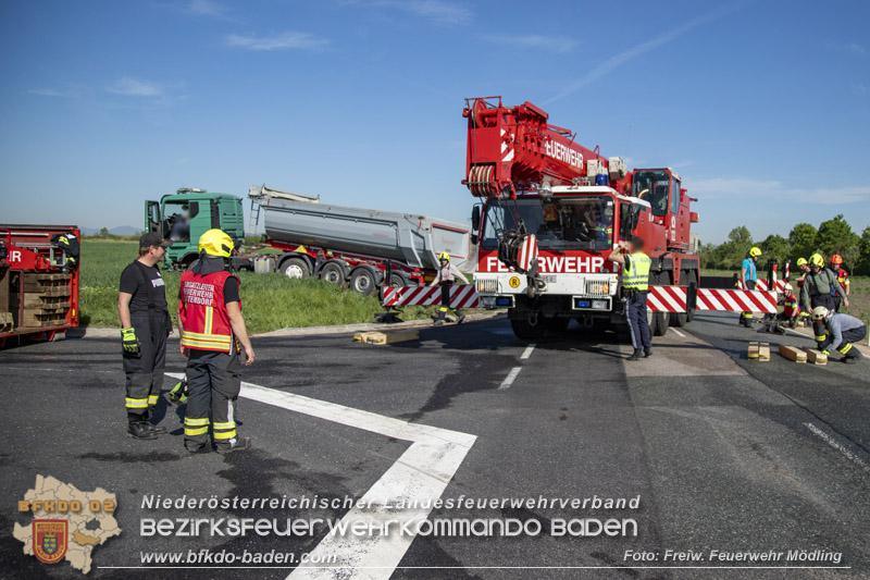 20260505_Verkehrsunfall mit drei Fahrzeugen auf der L157 bei Tattendorf  Foto: FF M�dling
