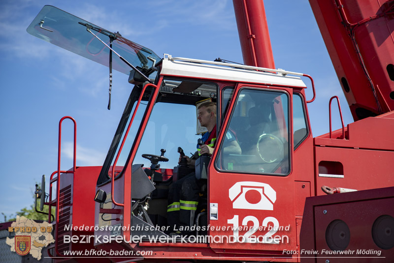 20260505_Verkehrsunfall mit drei Fahrzeugen auf der L157 bei Tattendorf Foto: FF M�dling