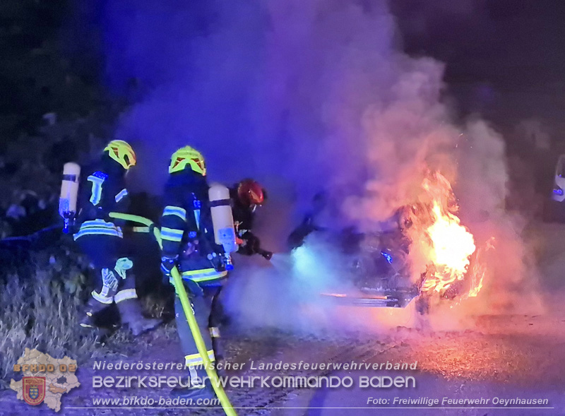 20260512_Geparktes Elektrofahrzeug f�ngt pl�tzlich in Oeynhausen Feuer Foto: Thomas Fontner FF Oeynhausen