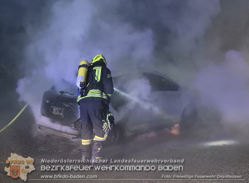 20260512_Geparktes Elektrofahrzeug f�ngt pl�tzlich in Oeynhausen Feuer Foto: Thomas Fontner FF Oeynhausen