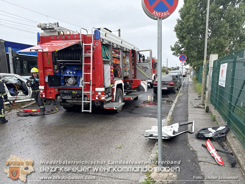 20260603_Verkehrsunfall auf Badner-Bahn �bergang in Traiskirchen  Foto: Stefan Schneider BFKDO BADEN