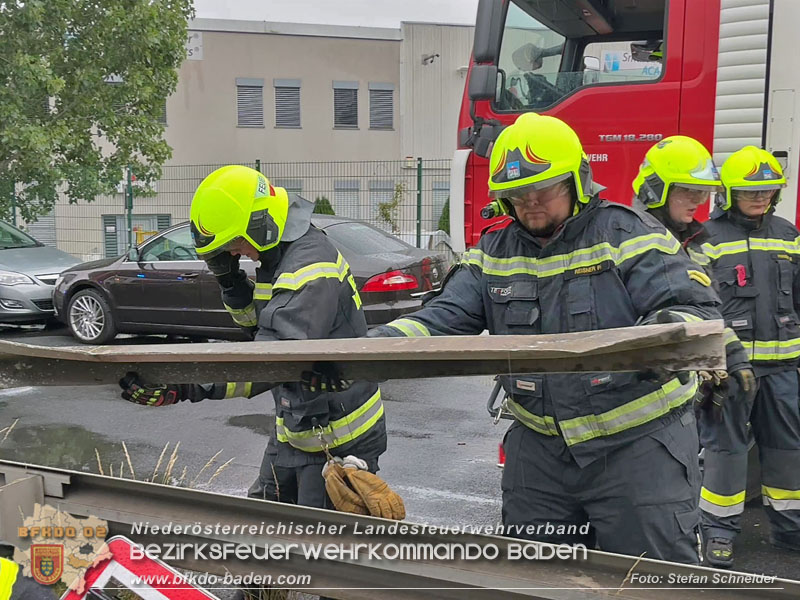 20260603_Verkehrsunfall auf Badner-Bahn �bergang in Traiskirchen  Foto: Stefan Schneider BFKDO BADEN