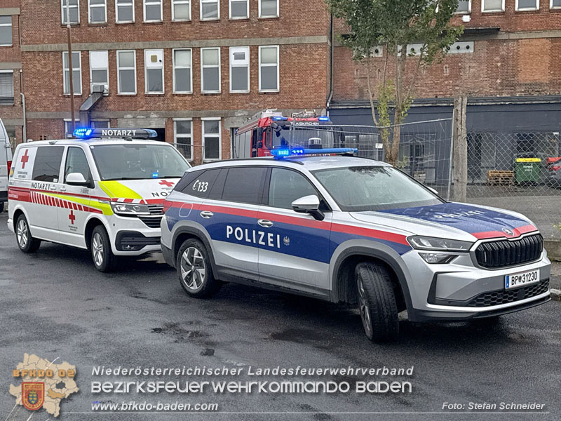20260603_Verkehrsunfall auf Badner-Bahn �bergang in Traiskirchen  Foto: Stefan Schneider BFKDO BADEN